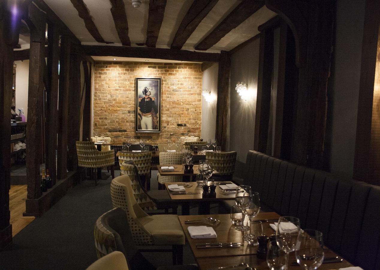 The Swan Hotel Bar And Grill 莫尔登 外观 照片