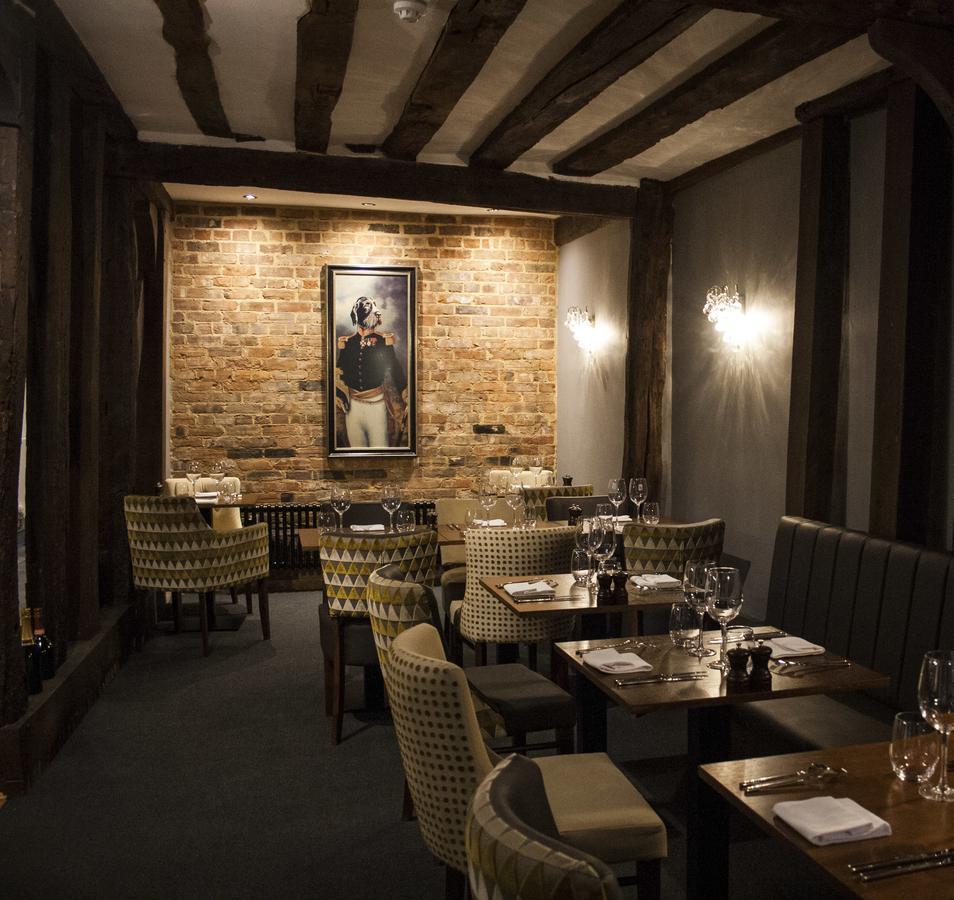 The Swan Hotel Bar And Grill 莫尔登 外观 照片